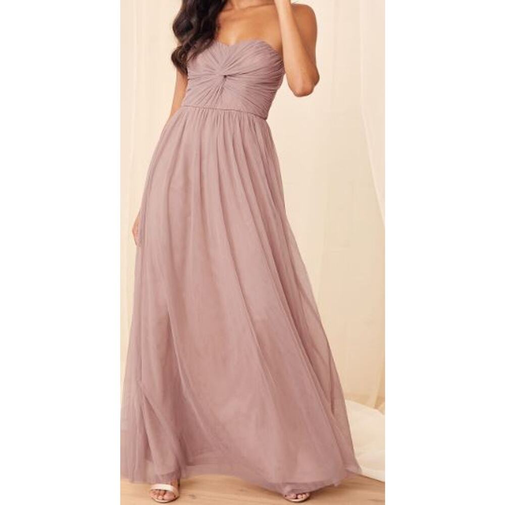Elegant Mauve Strapless Gown